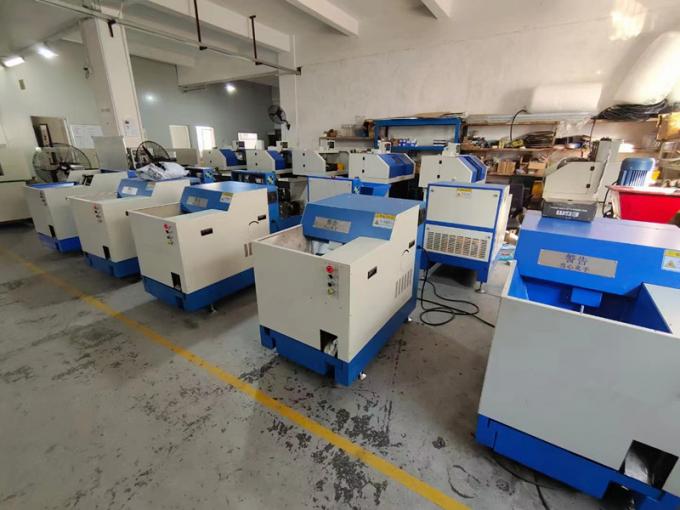 Mesin Pengepres Pemadat Otomatis Swarf Briquetting untuk Chip Logam Scrap Industri 1